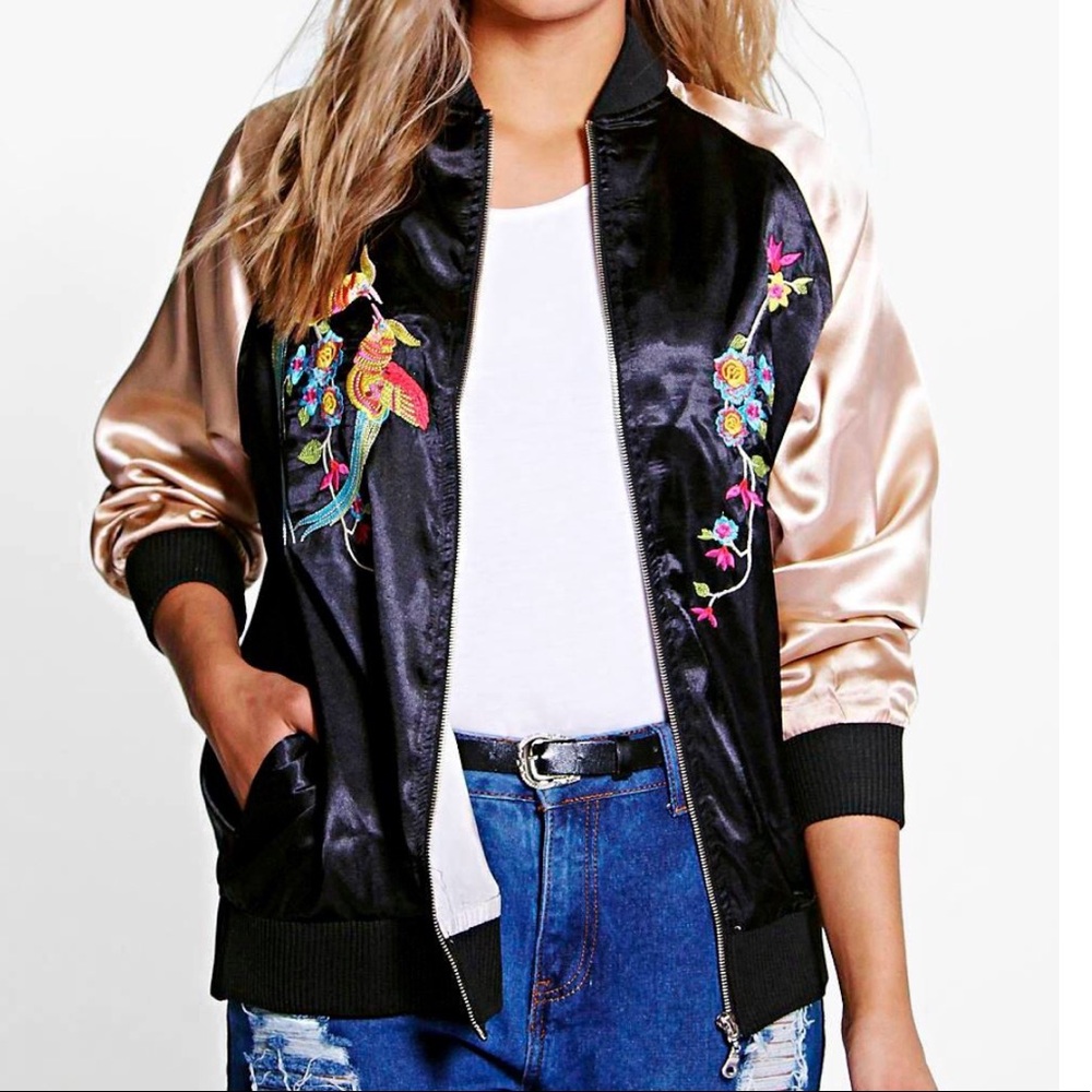 Embroidered Bomber jacket.
